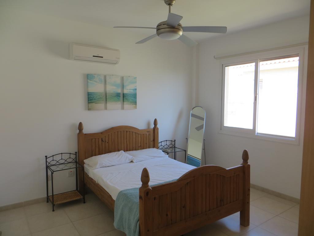 Melania Apartment Paphos Eksteriør bilde