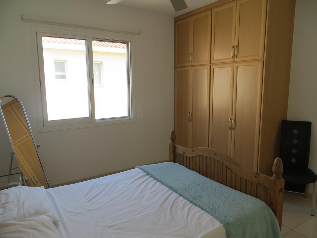 Melania Apartment Paphos Eksteriør bilde